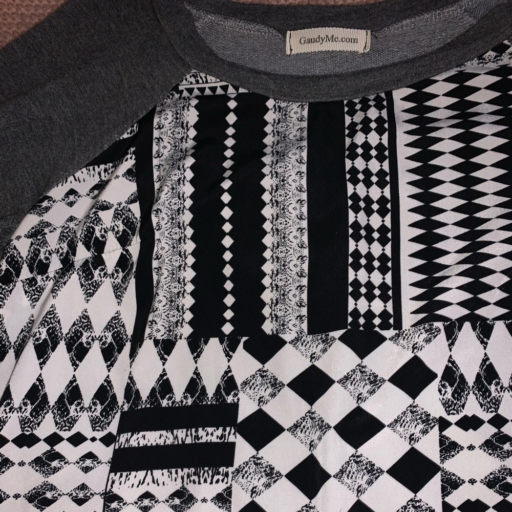 patterned blouse - Picture 2 of 3